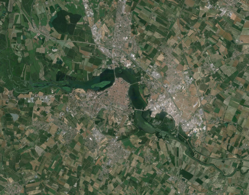 Mantova vista dall'alto satellite